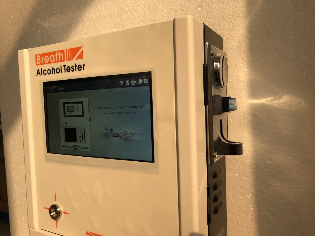 AC110V 0.400% BAC Fuel Cell Breathalyzers Restaurant Fuel Cell Alcohol Sensor